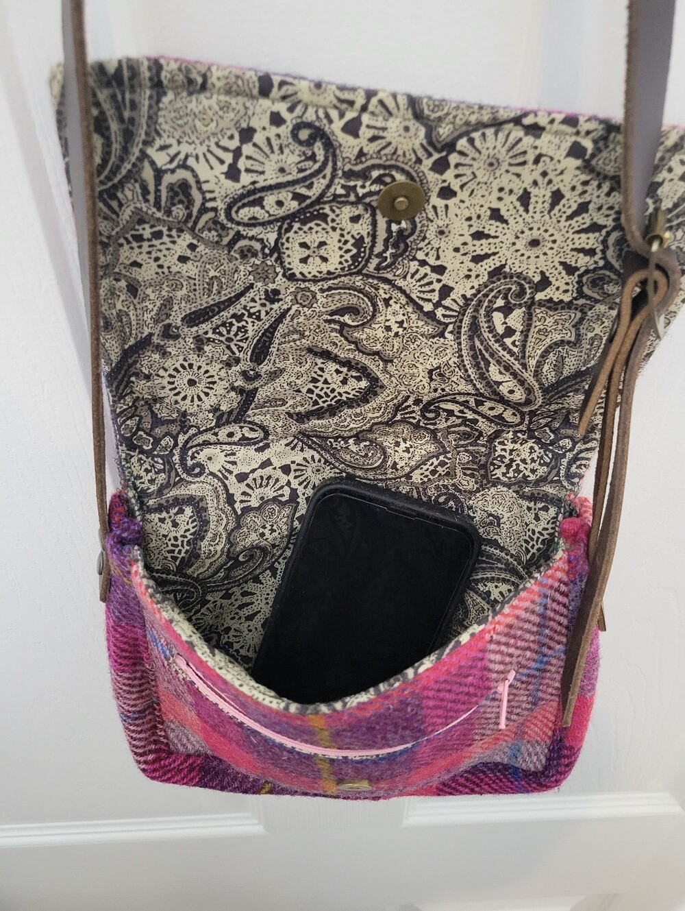 Harris Tweed Hand Woven in Scotland Wool Pink Plaid Crossbody Bag - Picture 9 of 14